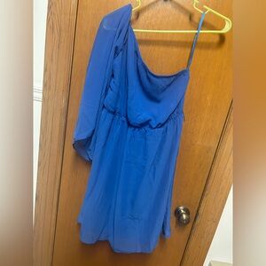 One shoulder dress